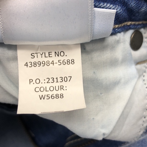 Paige Hoxton Olympic Chains Raw Hem Jeans - Picture 7 of 16